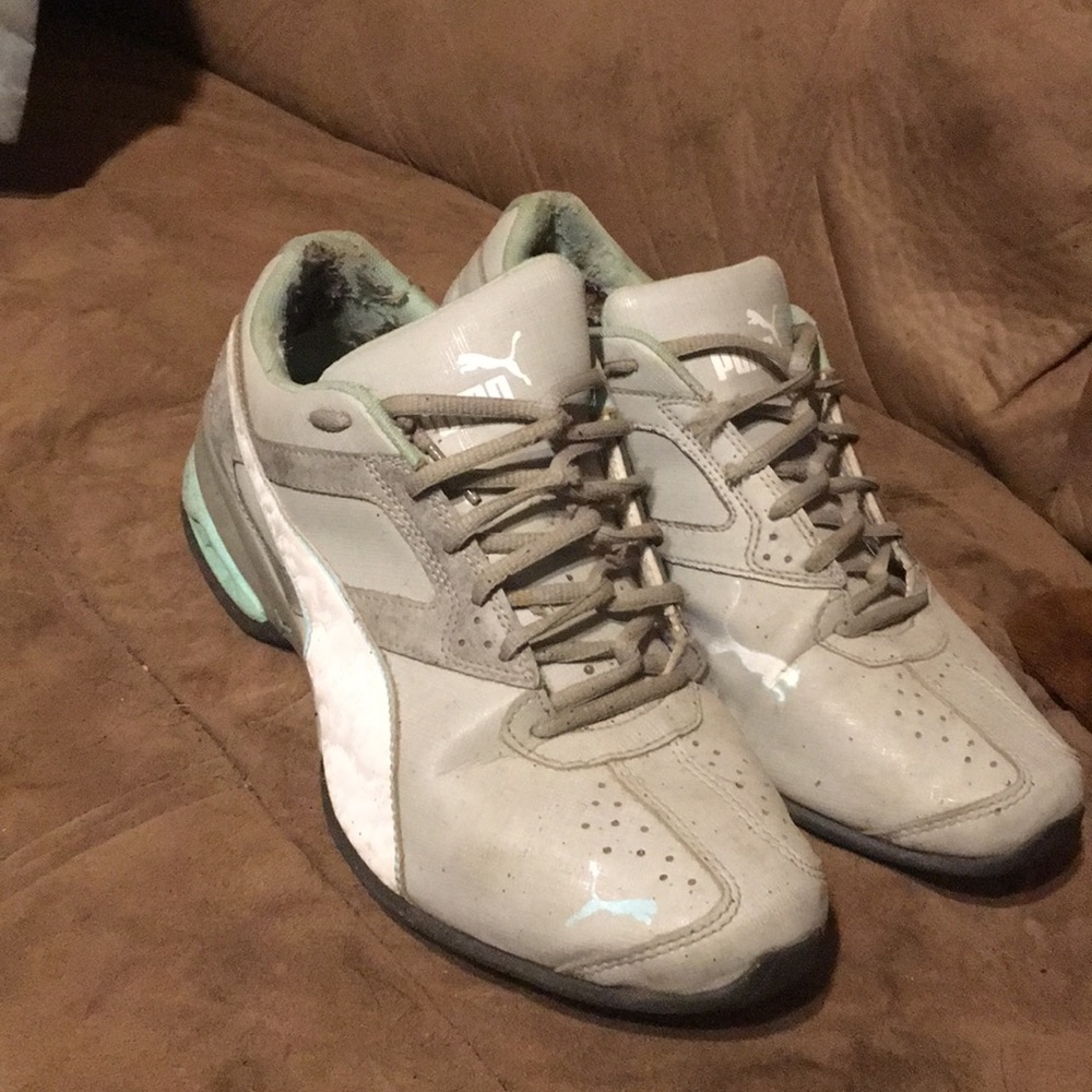 Puma tennis shoes